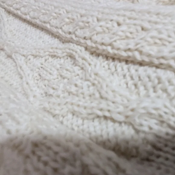Traditional Irish AranCrafts Ireland Fisherman Cream Wool Sweater Medium-3